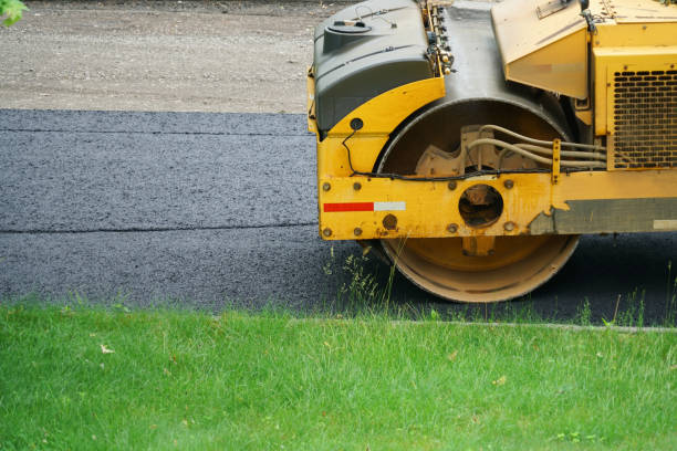 Best Permeable Paver Driveway  in Edgemont Park, MI